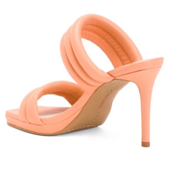 VINCE CAMUTO Puffy Leather Eluinsa Heel Sandals SlipOn Open Toe 4” Peach 8.5 NIB - Picture 2 of 10